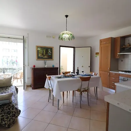 Matilde Holiday In 6 Guests Appartement Otranto