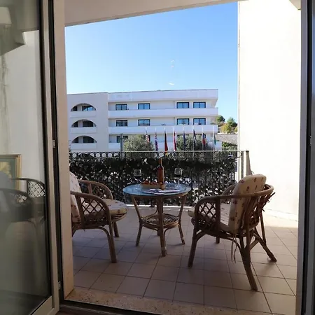 Matilde Holiday In 6 Guests Appartement